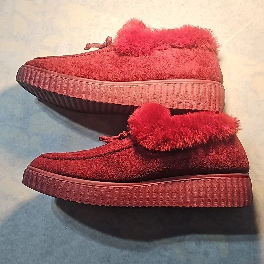 Platform Slip-on Furry Shoes Slippers NWOT